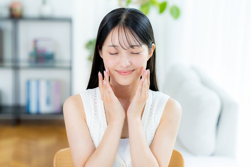お顔脱毛「光フェイシャル」